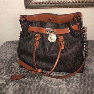 Michael kors purse